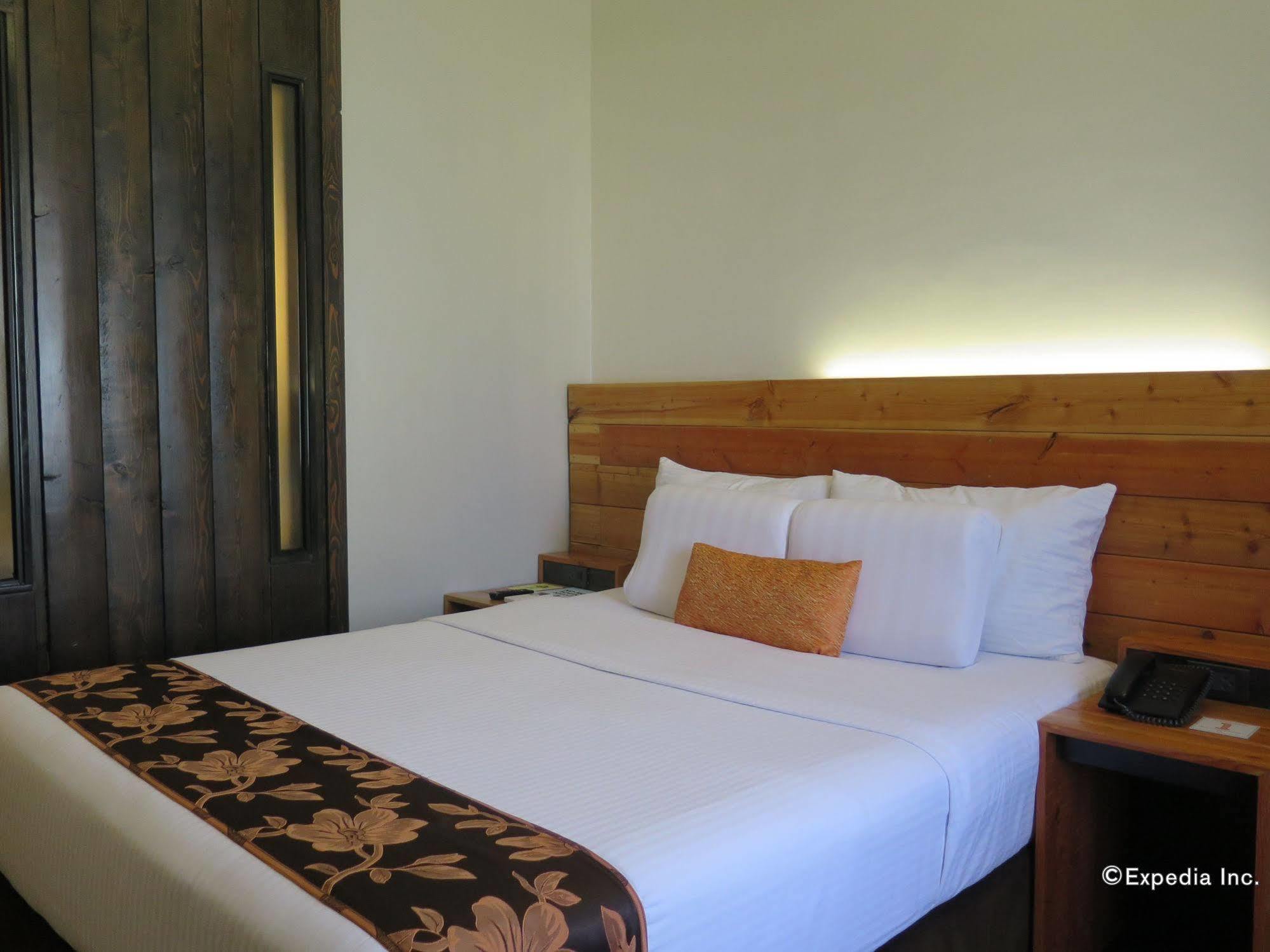 Cuarto Hotels Cebu Ngoại thất bức ảnh