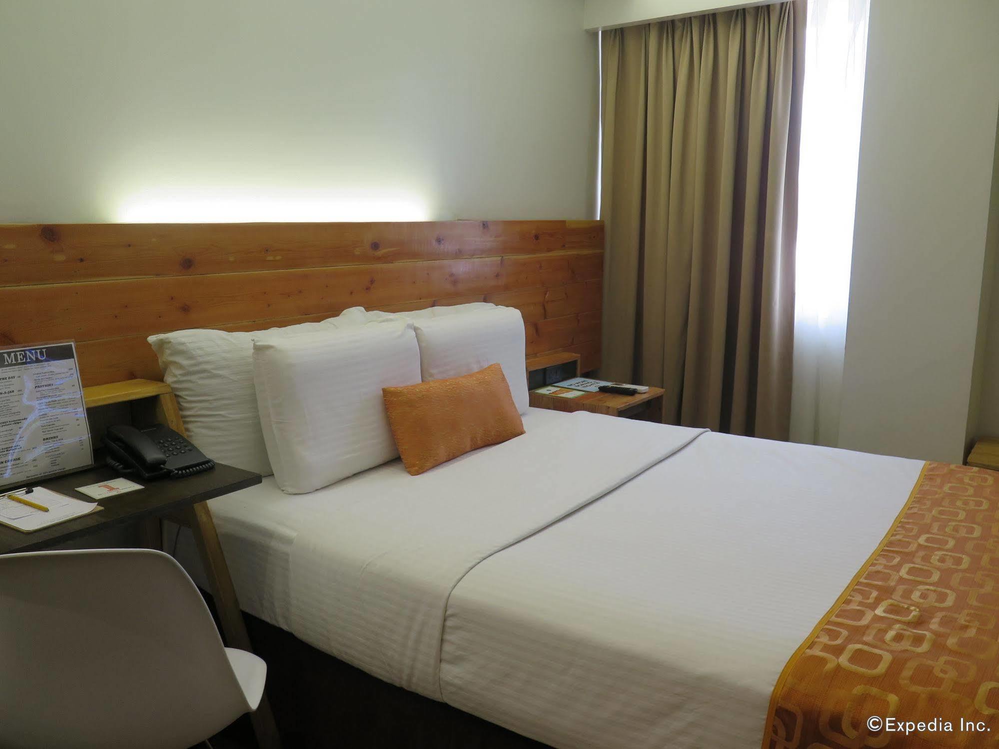 Cuarto Hotels Cebu Ngoại thất bức ảnh