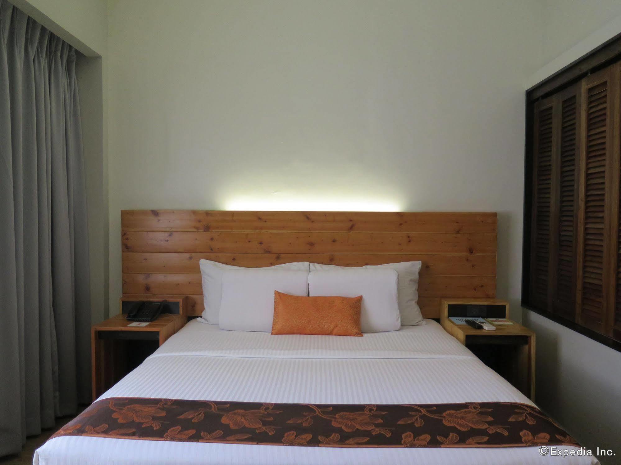 Cuarto Hotels Cebu Ngoại thất bức ảnh